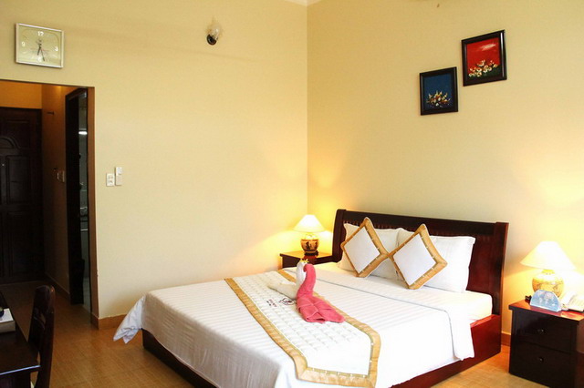 Phòng Deluxe - Hotel24h.net
